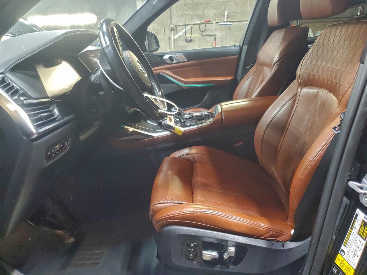 Фото: 5UXCW2C55KL082323