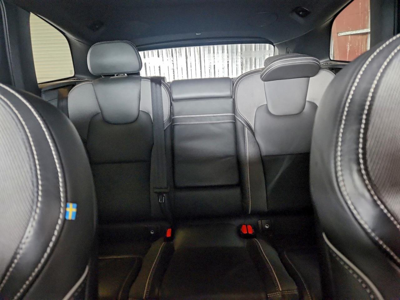 2021 Volvo Xc60 T8 Recharge R-Design VIN: YV4BR0DMXM1698254 Lot: 96306565