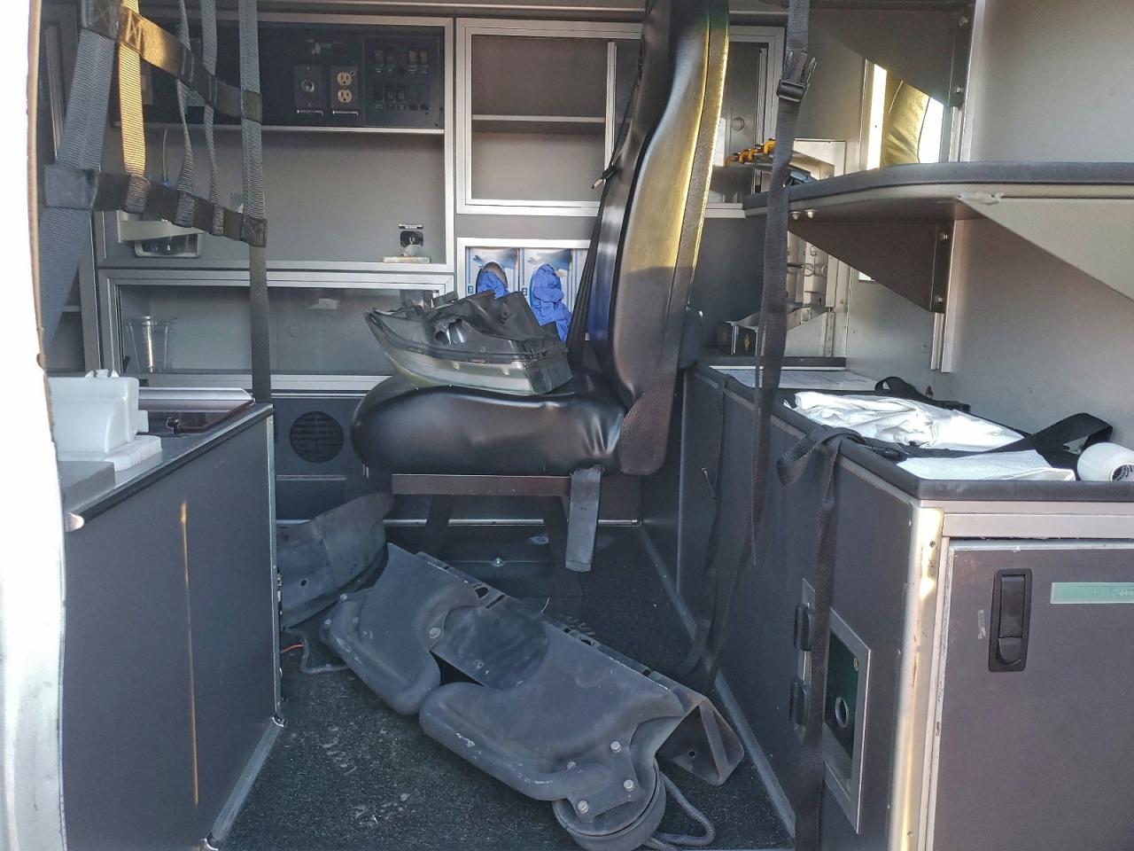 2014 Ford Econoline E350 Super Duty Van VIN: 1FDSS3ELXEDA77932 Lot: 93835625