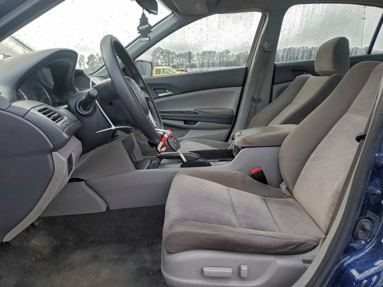 2010 Honda Accord Lxp VIN: 1HGCP2F49AA069989 Lot: 94974435