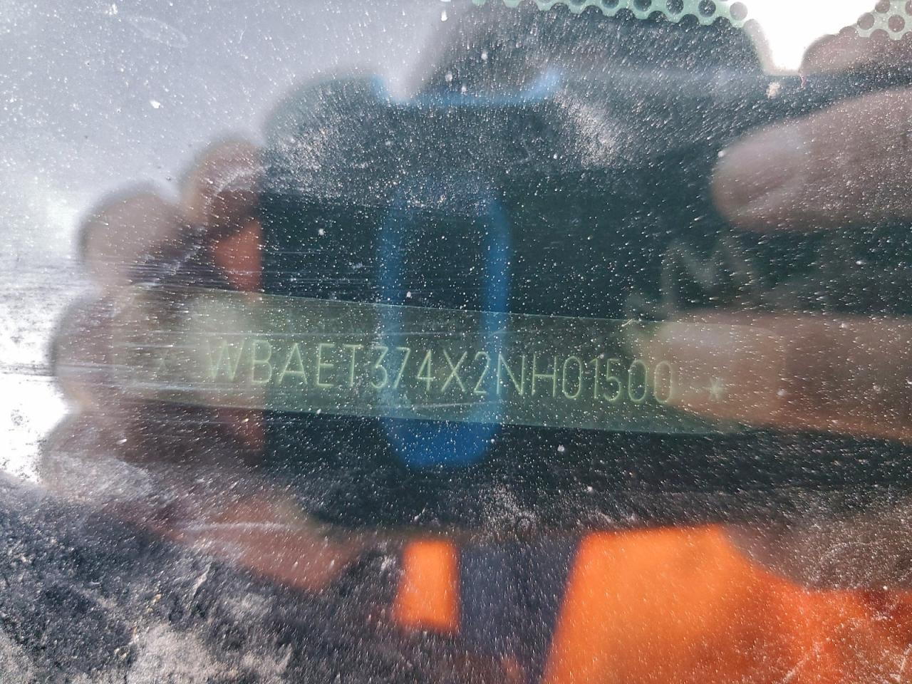 Фото: WBAET374X2NH01500