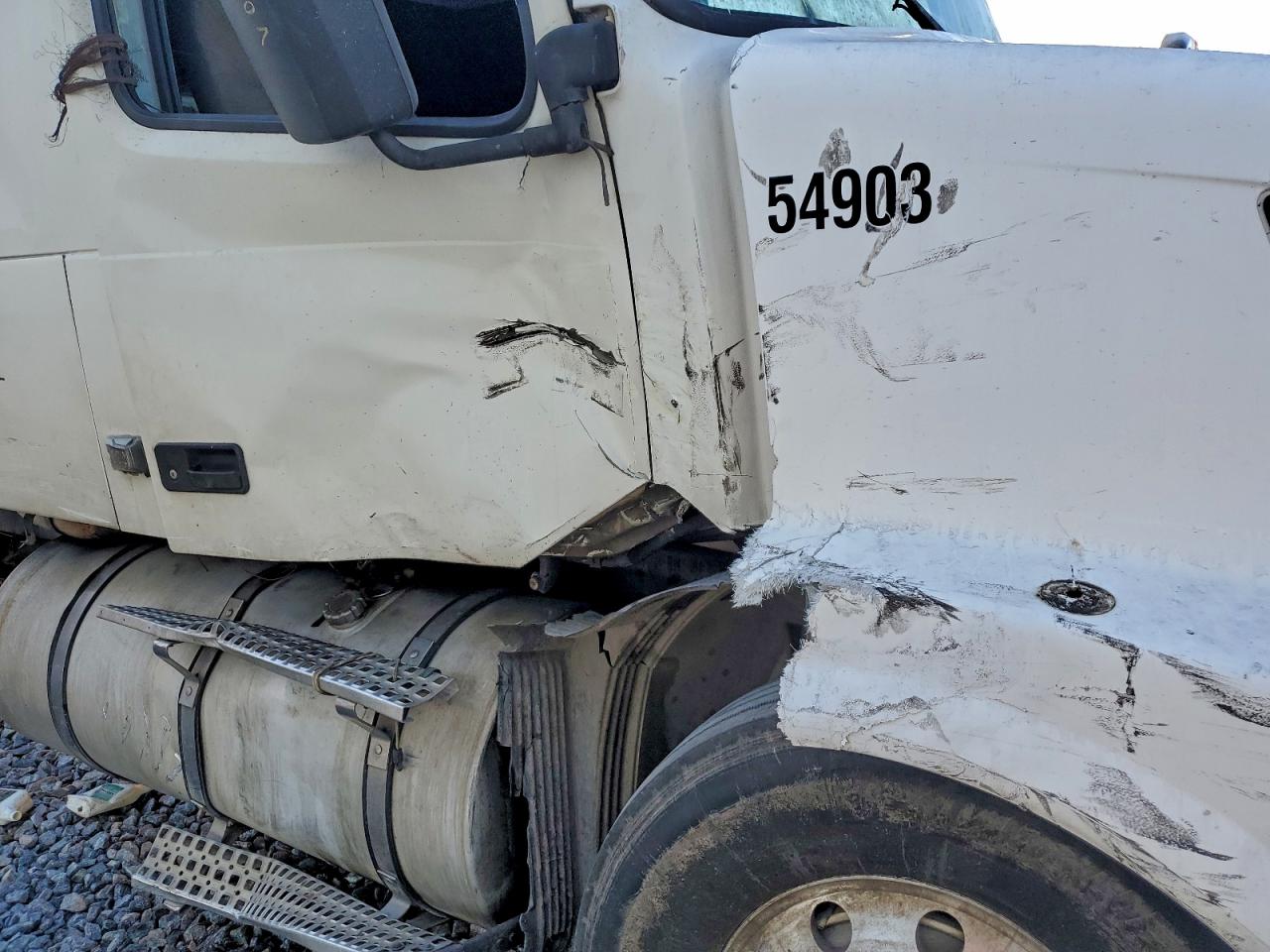 2005 Volvo Vnl Semi Truck VIN: 4V4NC9GG45N373139 Lot: 95194665