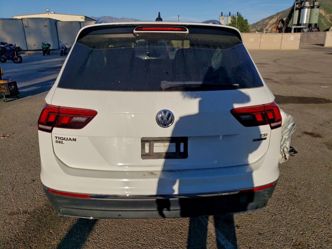 2018 Volkswagen Tiguan Sel Premium VIN: 3VV4B7AX7JM197667 Lot: 93980565