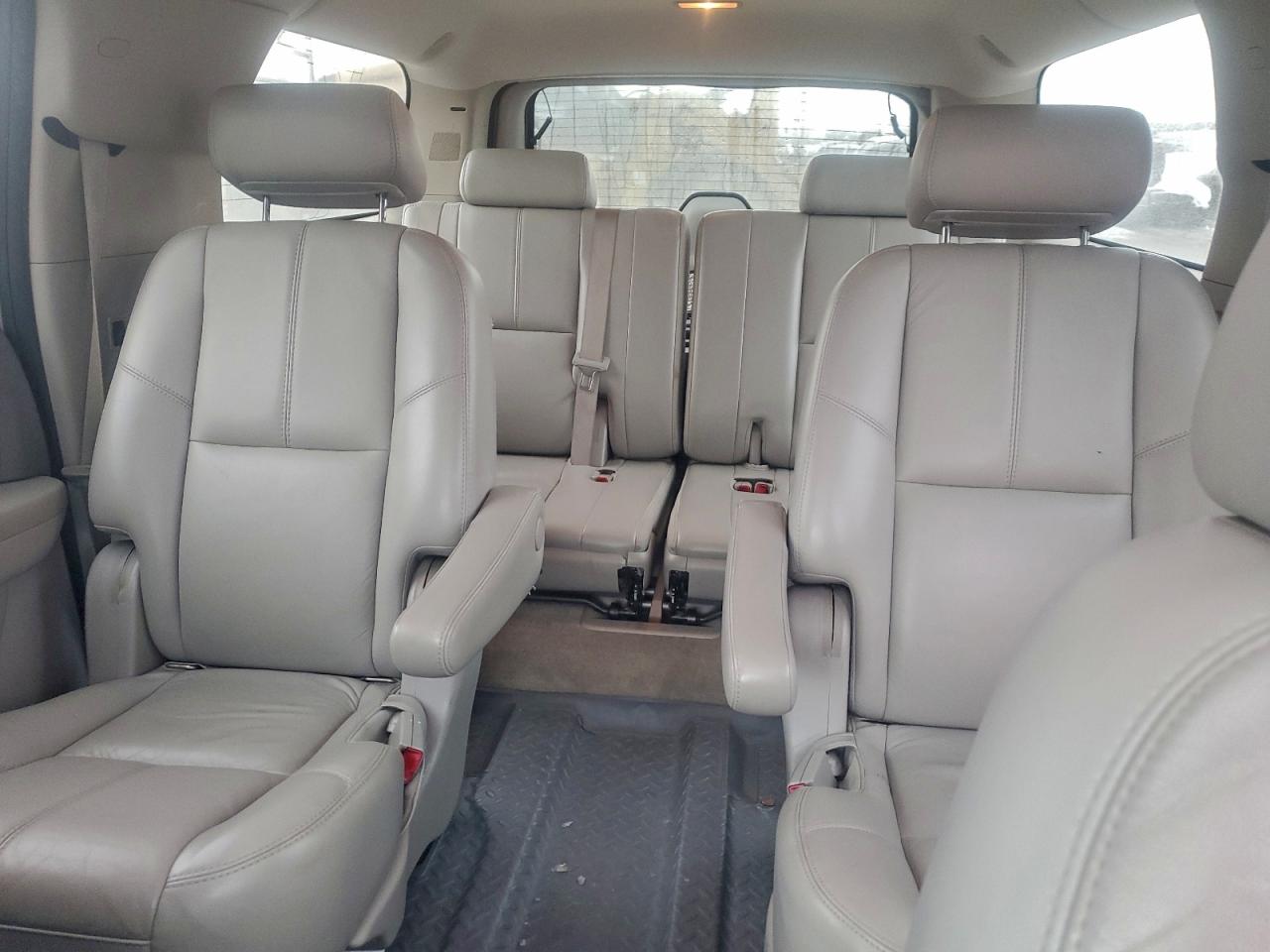 2007 Chevrolet Suburban K1500 VIN: 3GNFK16397G216034 Lot: 95471755