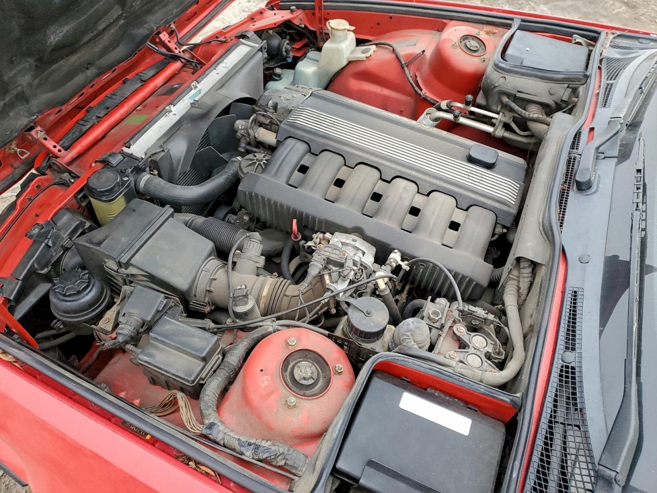 Фото: WBAHD6327SGK84421