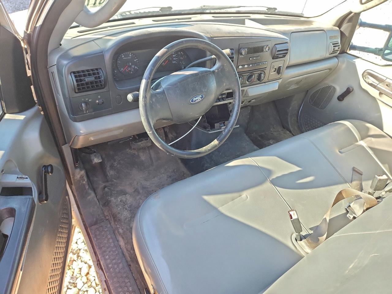 2006 Ford F450 Super Duty Flat Bed Truck VIN: 1FDXF46P36EA86095 Lot: 93677955