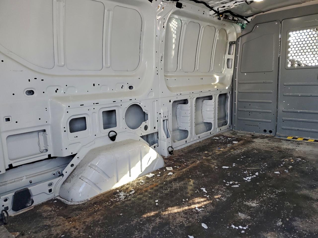 2019 Ford Transit 150 Delivery Van VIN: 1FTYE1ZM6KKA41353 Lot: 92489875