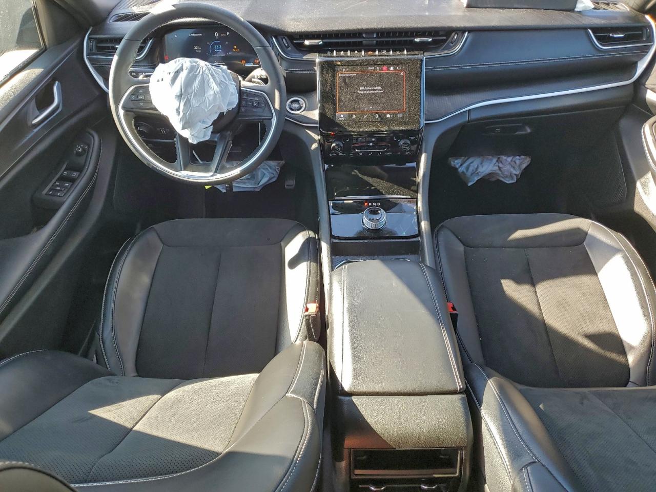 2024 Jeep Grand Cherokee Laredo VIN: 1C4RJGAG7RC708752 Lot: 96320545