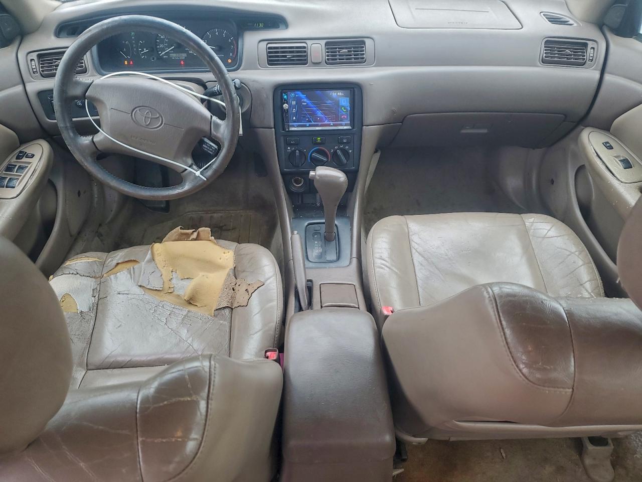 2000 Toyota Camry Le VIN: 4T1BF28K6YU938867 Lot: 96044555