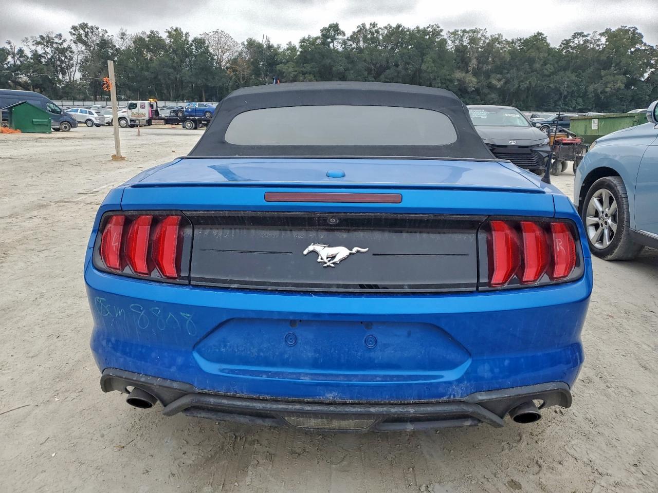 2019 Ford Mustang VIN: 1FATP8UHXK5121136 Lot: 96002785