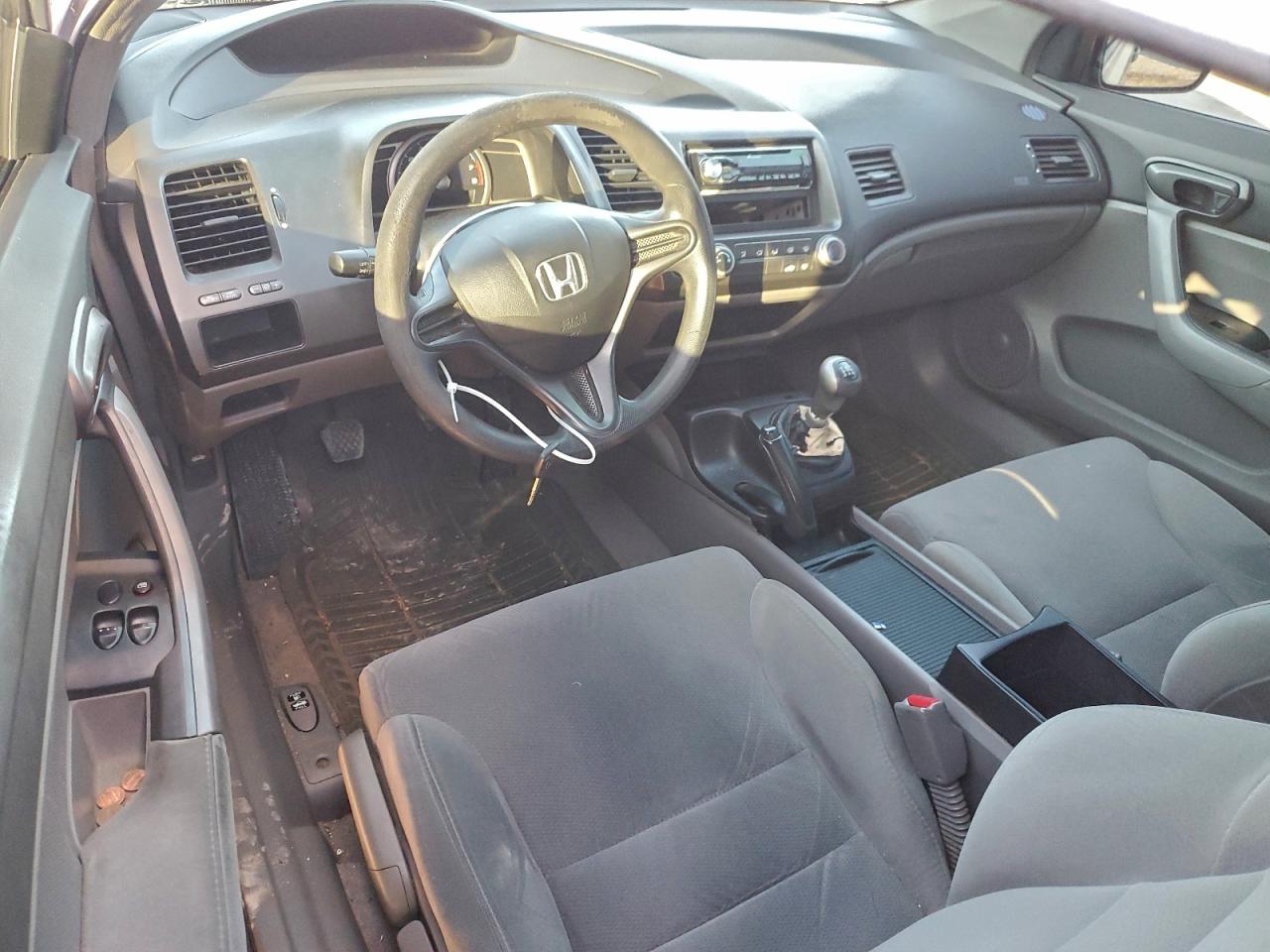 2008 Honda Civic Dx VIN: 2HGFG11218H573560 Lot: 95192285