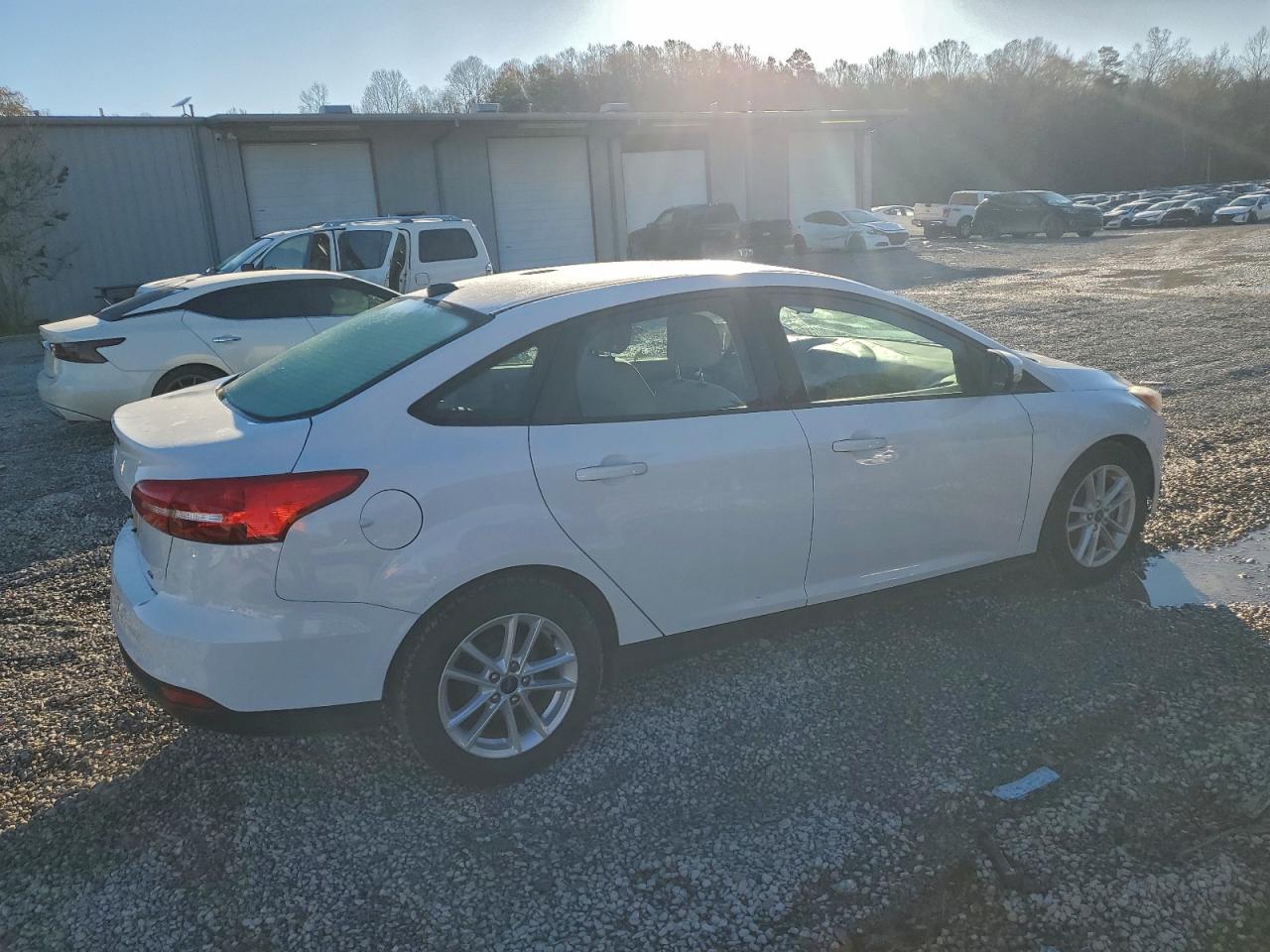 2017 Ford Focus Se VIN: 1FADP3F21HL337722 Lot: 97567105