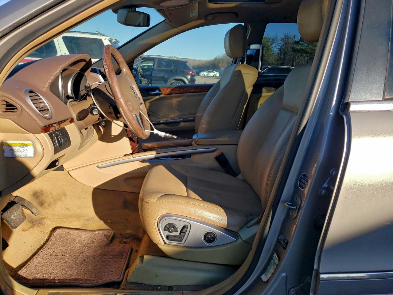 Фото: 4JGBF25E89A491931