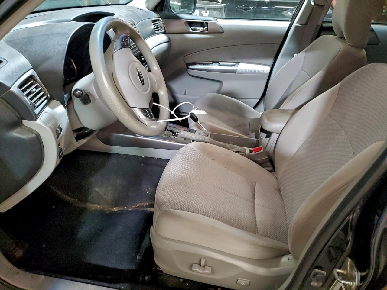 2011 Subaru Forester 2.5X Premium VIN: JF2SHADCXBH746148 Lot: 94769855