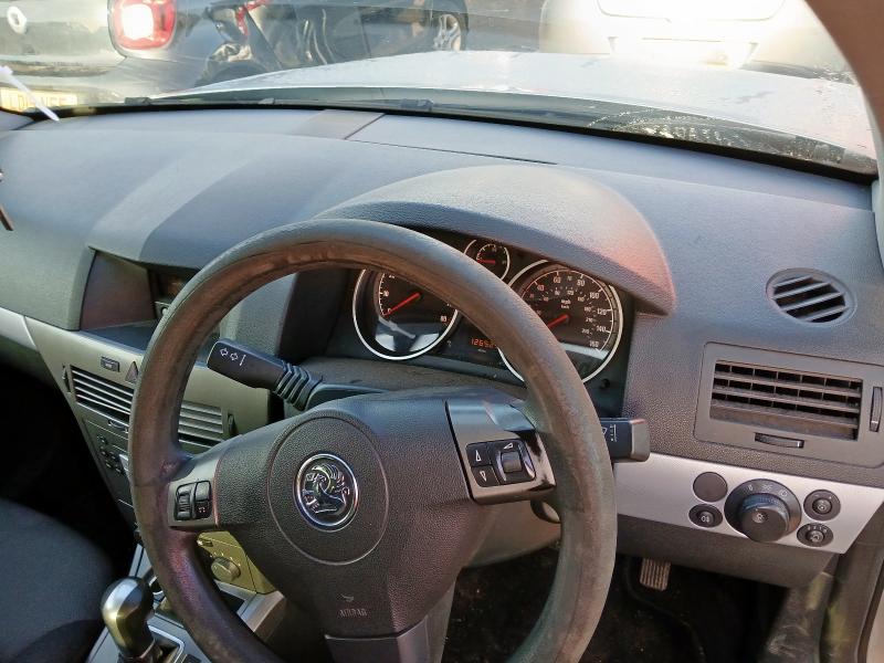 2006 VAUXHALL ASTRA 1.8I 16V CLUB 5DR AUTO