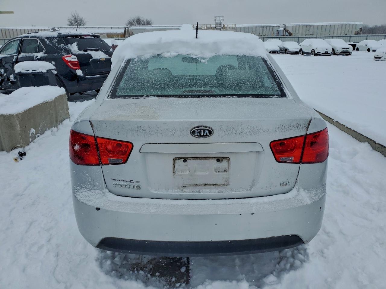 2010 Kia Forte Ex VIN: KNAFU4A27A5235647 Lot: 94936925