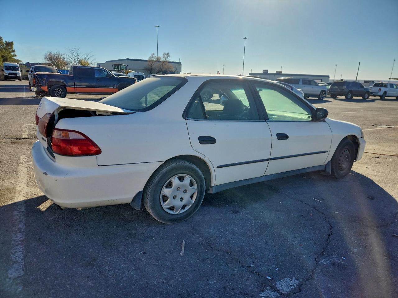 2000 Honda Accord Dx VIN: 1HGCF8648YA153883 Lot: 97964155