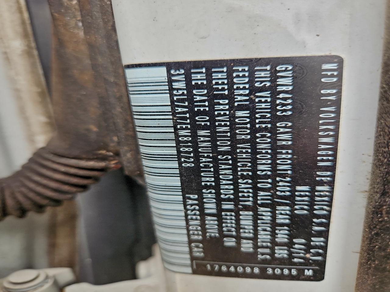 2014 Volkswagen Beetle VIN: 3VW5L7AT7EM818728 Lot: 95842295