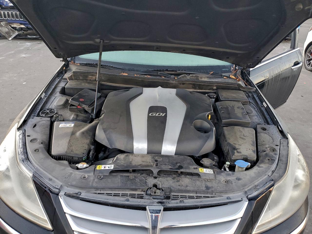 2014 Hyundai Genesis 3.8L VIN: KMHGC4DD4EU262710 Lot: 96707075