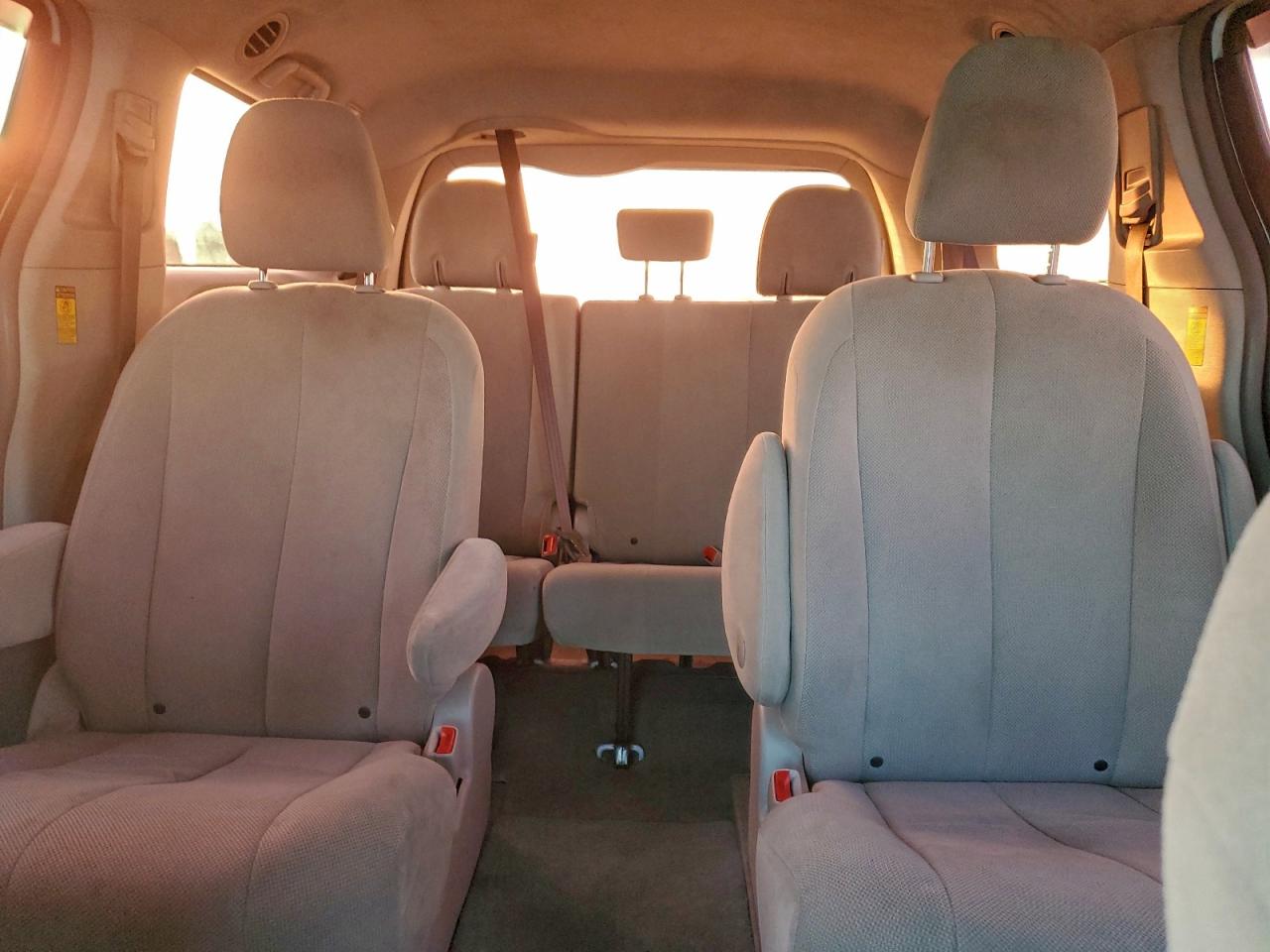 2014 Toyota Sienna VIN: 5TDZK3DC6ES448576 Lot: 97147985