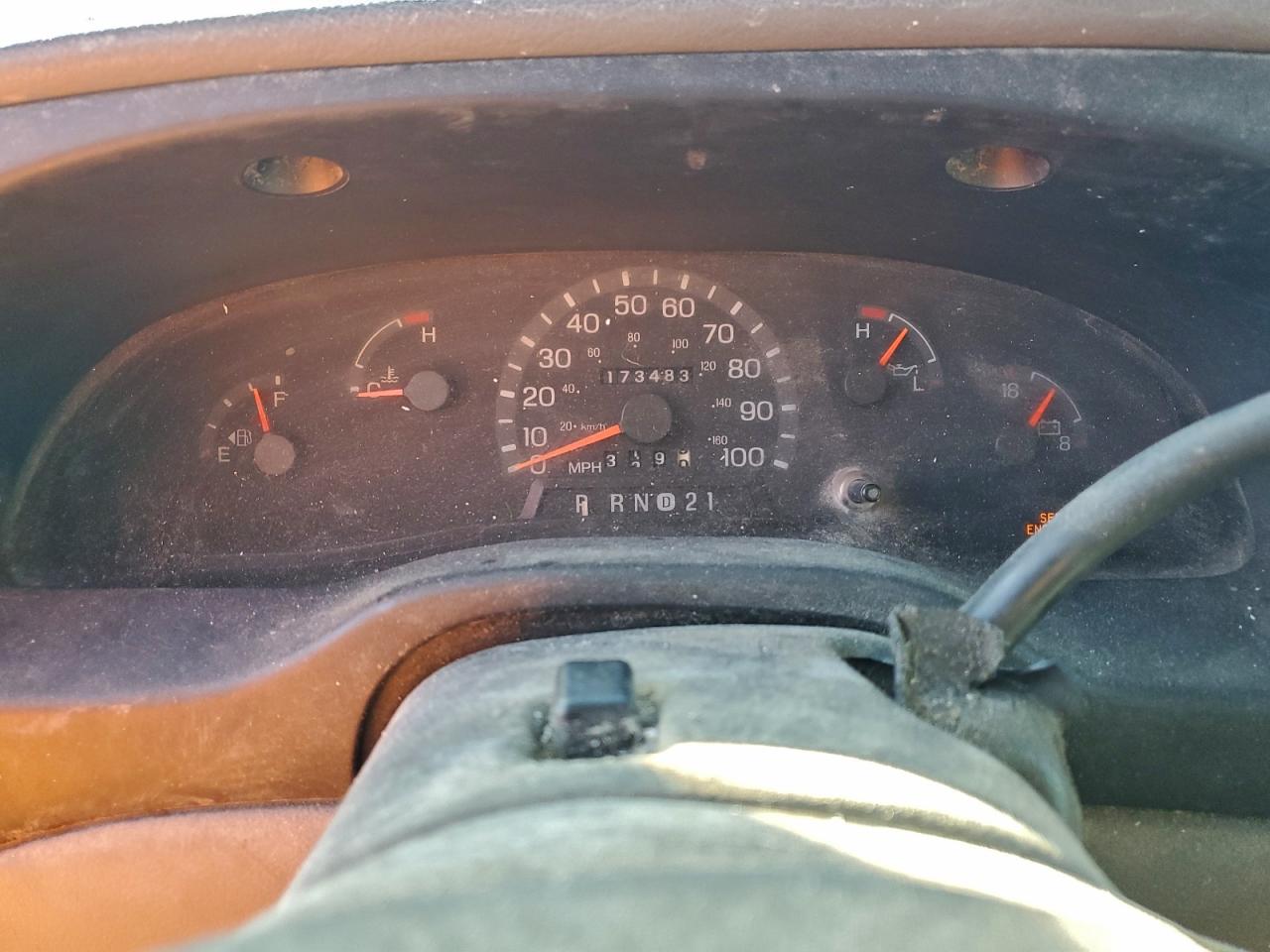 1998 Ford Econoline E150 Van VIN: 1FTRE1424WHA76812 Lot: 96142585