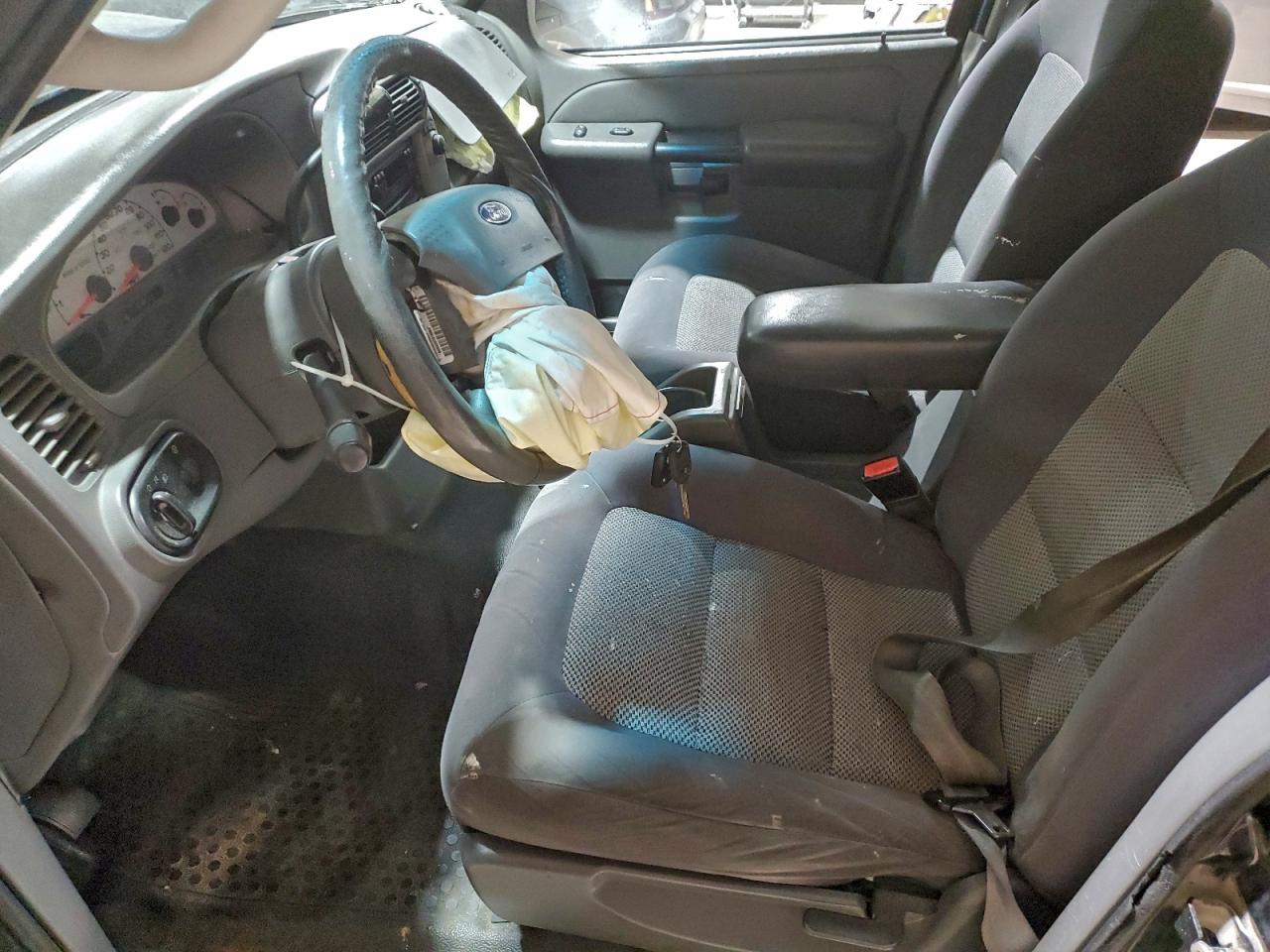 2004 Ford Explorer Sport Trac VIN: 1FMZU77K14UA28251 Lot: 96048085