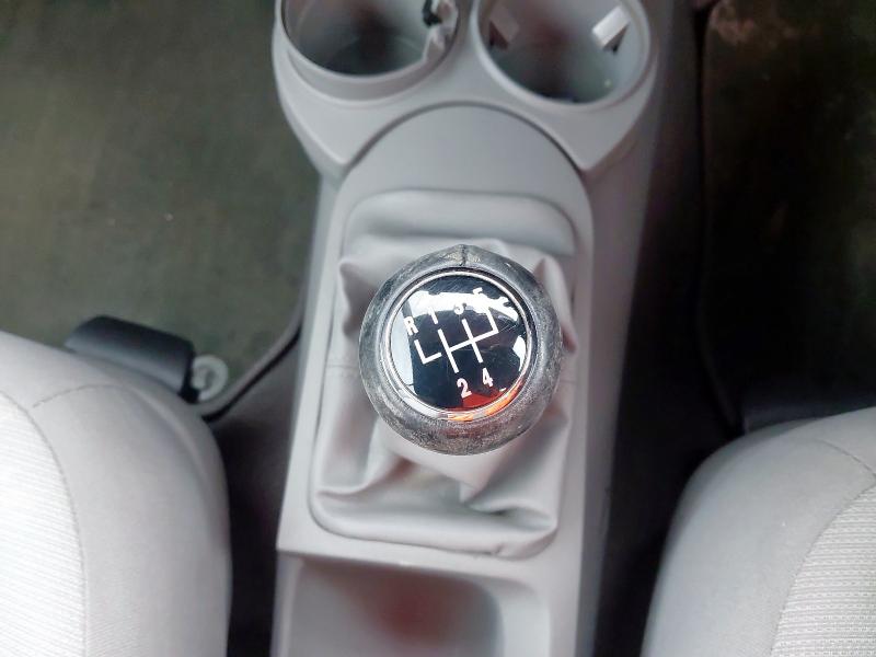 2006 VOLKSWAGEN BEETLE 2.0 2DR