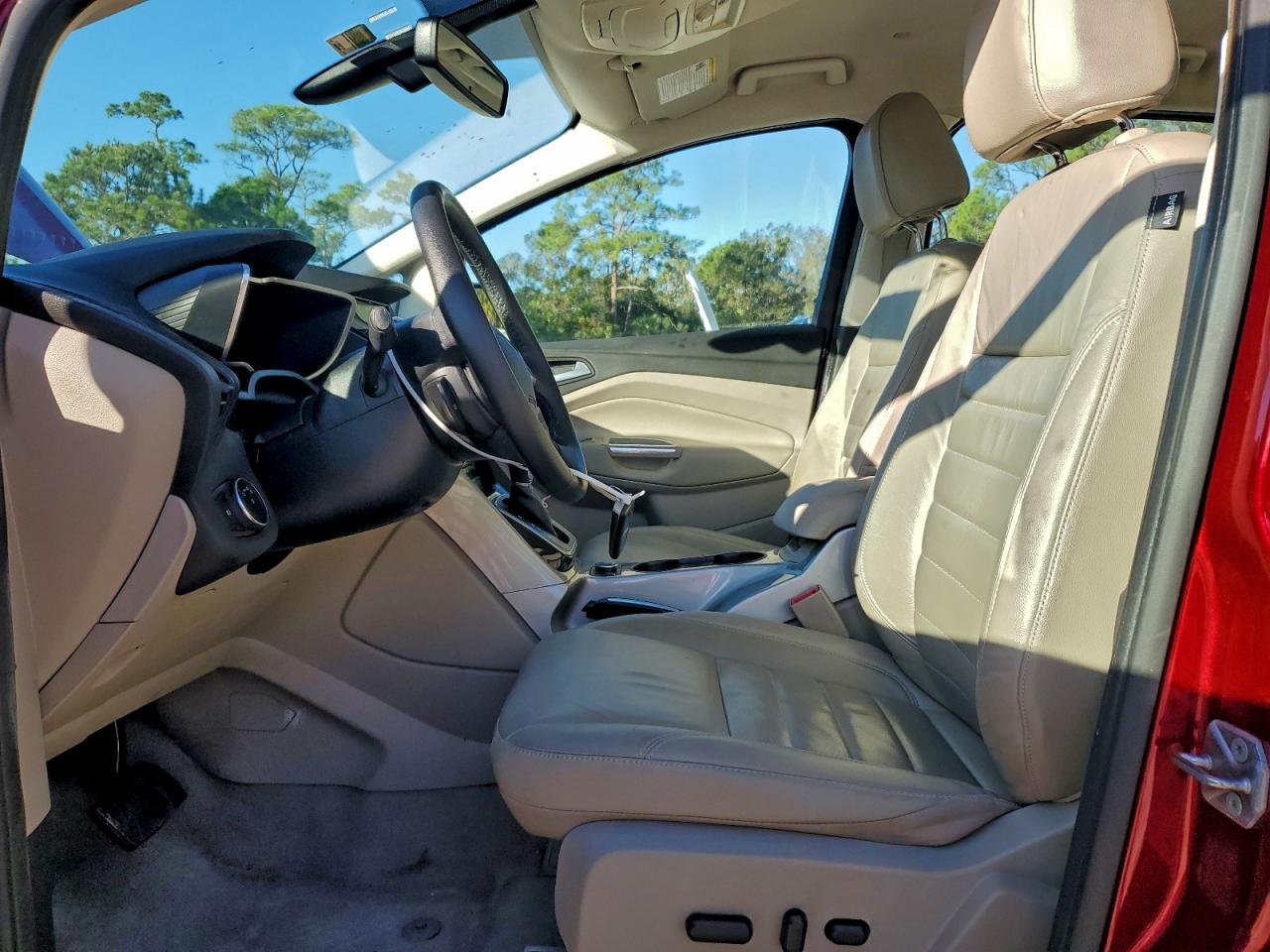 2016 Ford C-Max Sel VIN: 1FADP5BU3GL105107 Lot: 95850365