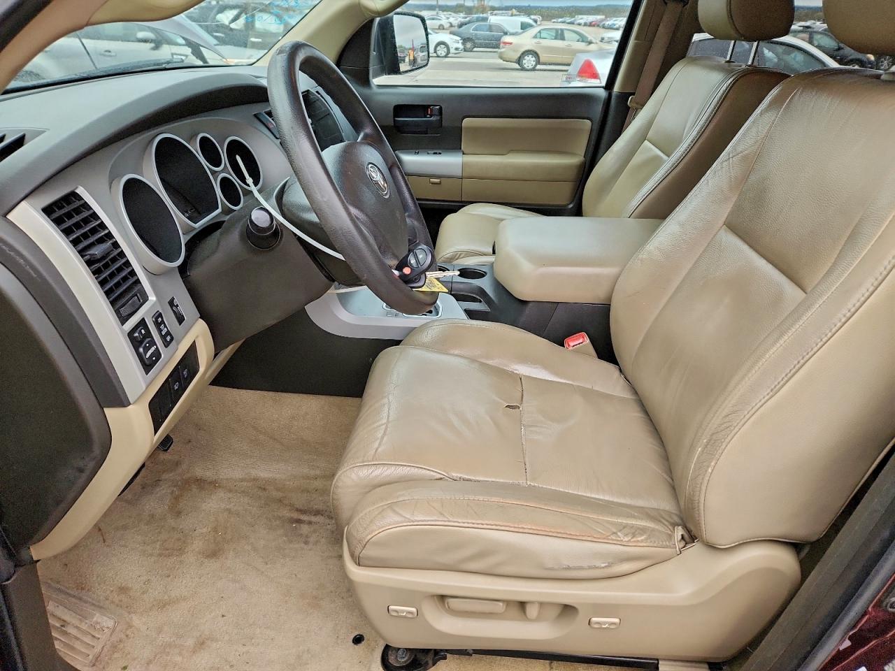 2008 Toyota Sequoia Sr5 VIN: 5TDZT64A78S000381 Lot: 93700185