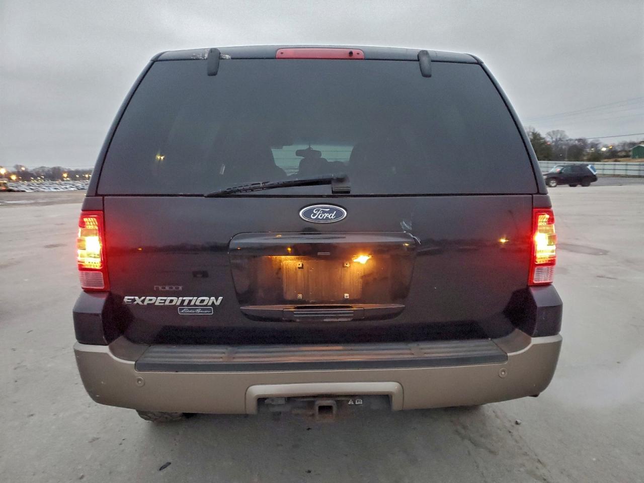 2003 Ford Expedition Eddie Bauer VIN: 1FMFU18L23LA17335 Lot: 94787485