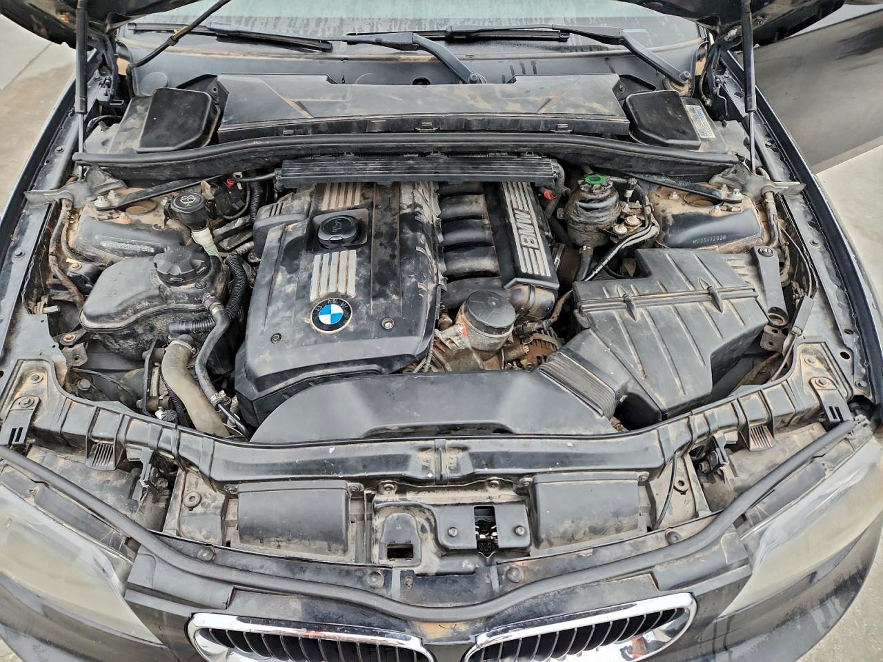 Фото: WBAUN1C52AVH81883