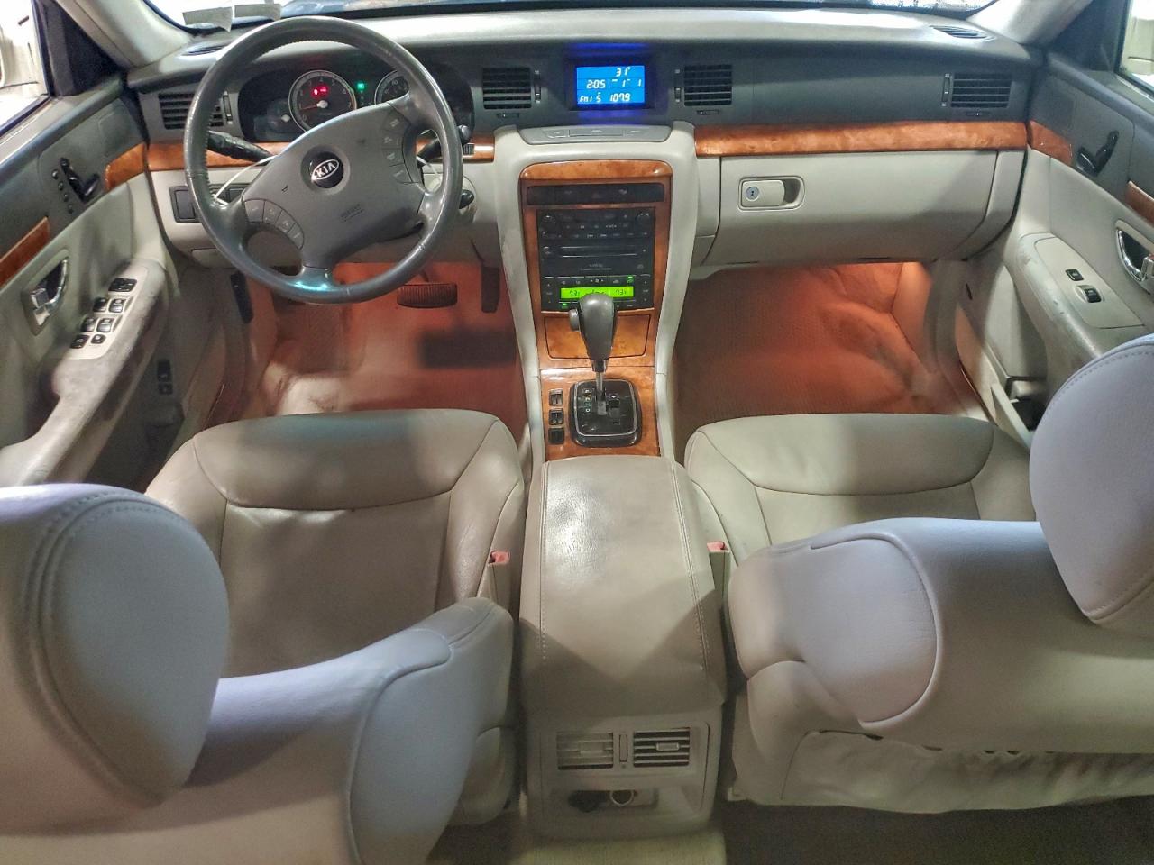 2004 Kia Amanti VIN: KNALD124645034036 Lot: 95608645