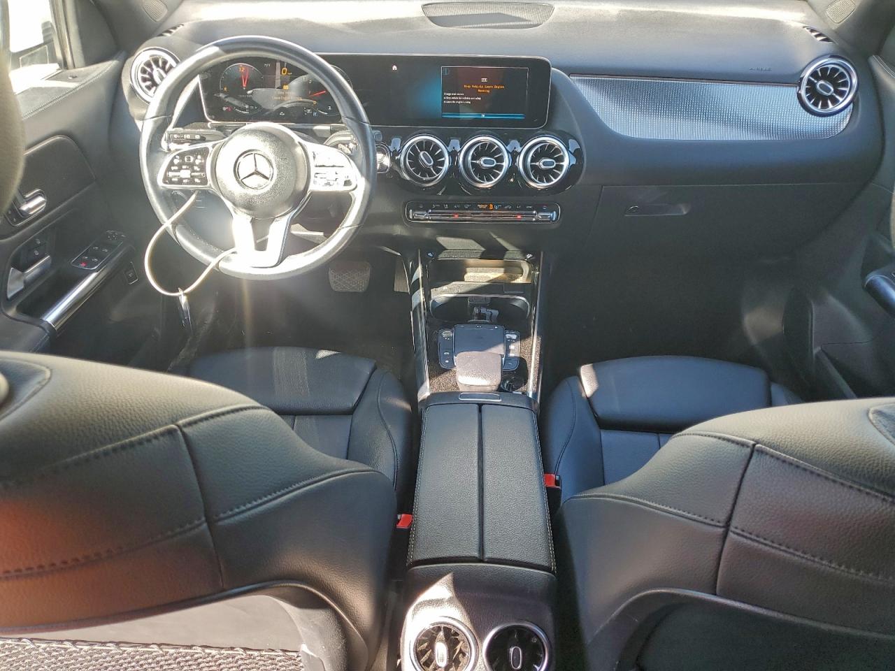 Фото: W1N4N4GB5MJ166752