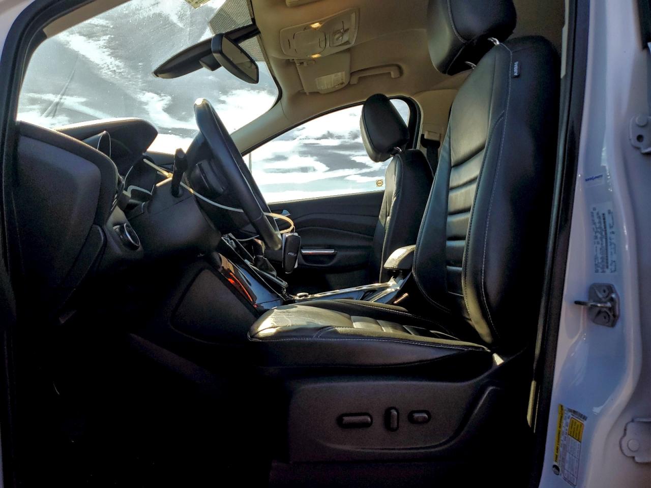 2015 Ford Escape Titanium VIN: 1FMCU0J96FUB16413 Lot: 96287515