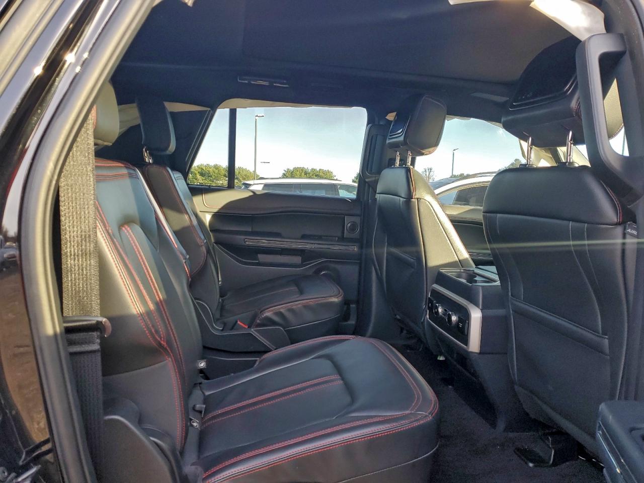 2022 Ford Expedition Max Limited VIN: 1FMJK2AT8NEA43946 Lot: 94565935