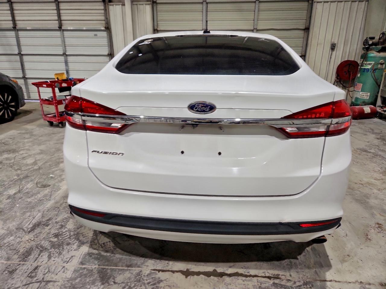 2017 Ford Fusion S VIN: 3FA6P0G75HR307402 Lot: 93966065