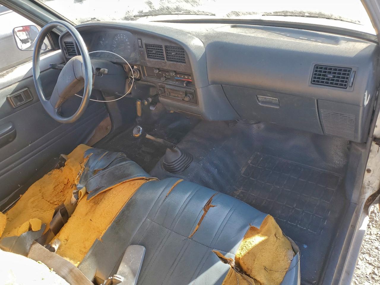 1991 Toyota Pickup 1/2 Ton Short Wheelbase VIN: JT4RN81A7M0065206 Lot: 96237665