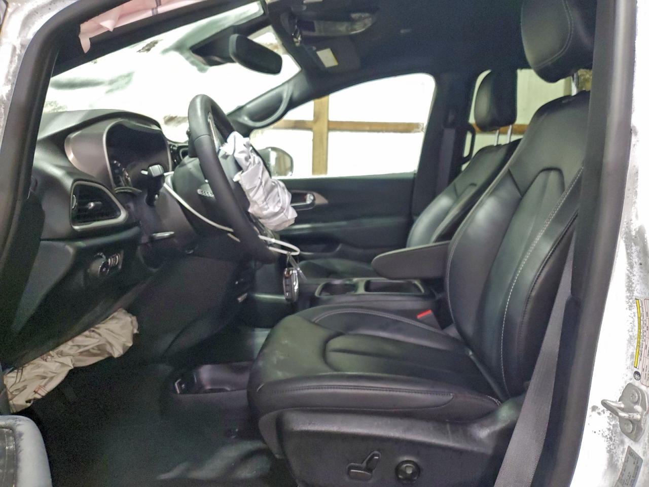 2025 Chrysler Pacifica Select VIN: 2C4RC1BG5SR600570 Lot: 96202915