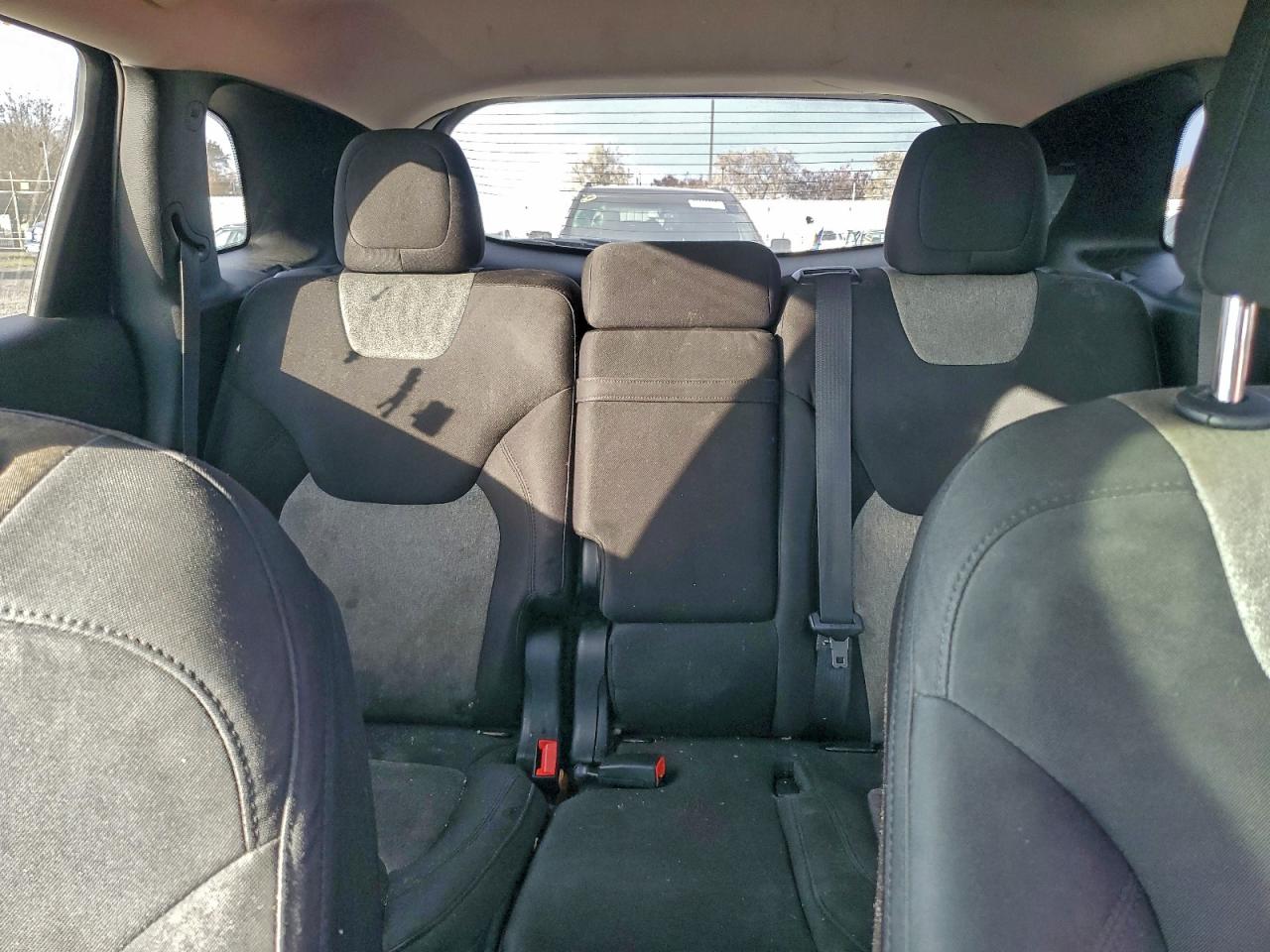 2014 Jeep Cherokee Latitude VIN: 1C4PJLCB3EW116324 Lot: 97411085