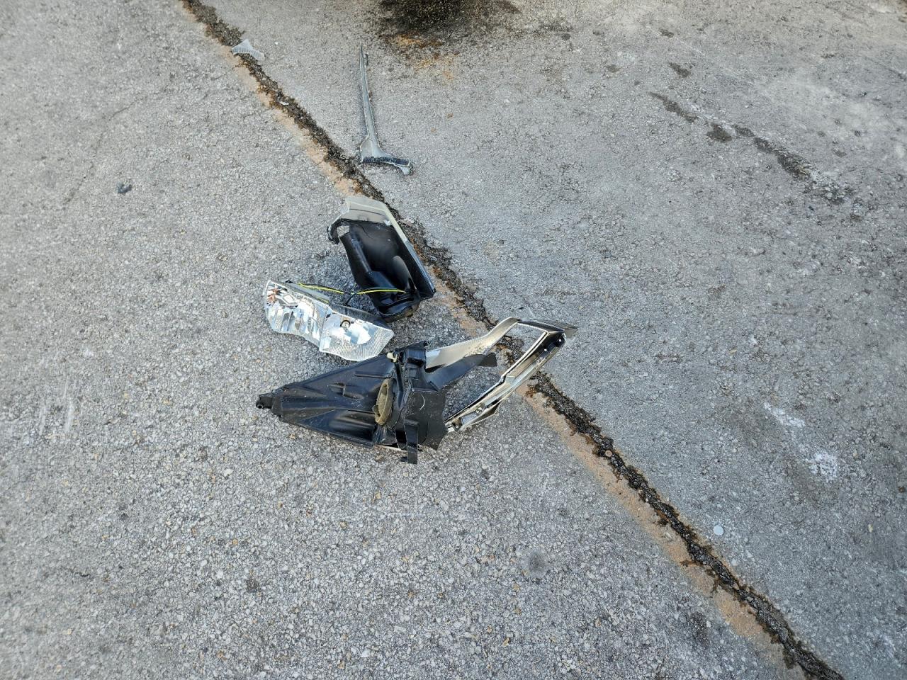 2014 Ford Escape Titanium VIN: 1FMCU0JX1EUD08769 Lot: 94525525