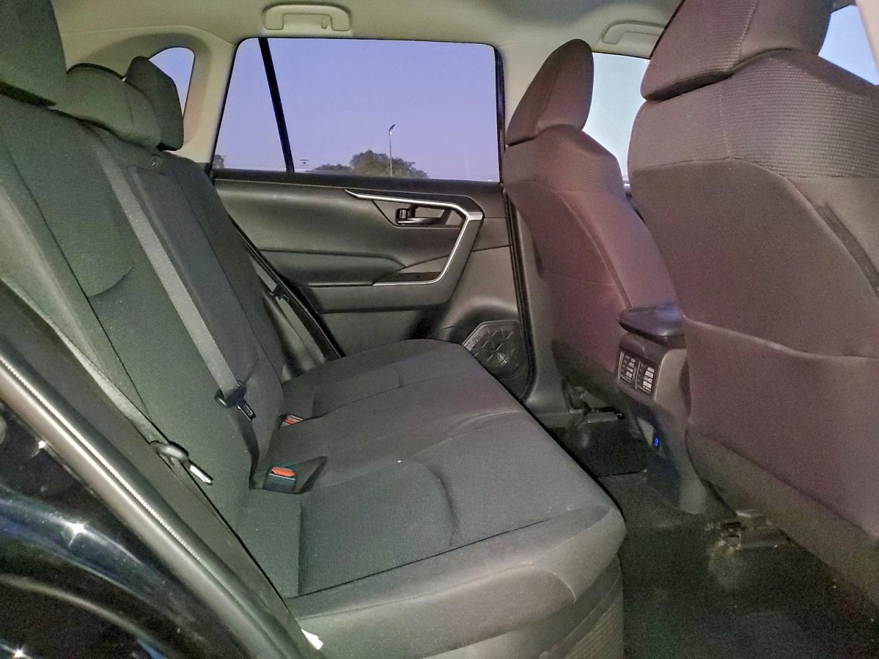 2024 Toyota Rav4 Le VIN: 2T3MWRFV3RW187167 Lot: 94927805