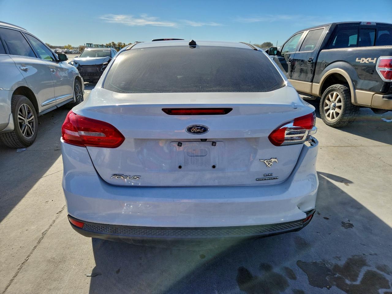 2016 Ford Focus Se VIN: 1FADP3F21GL217031 Lot: 96598975