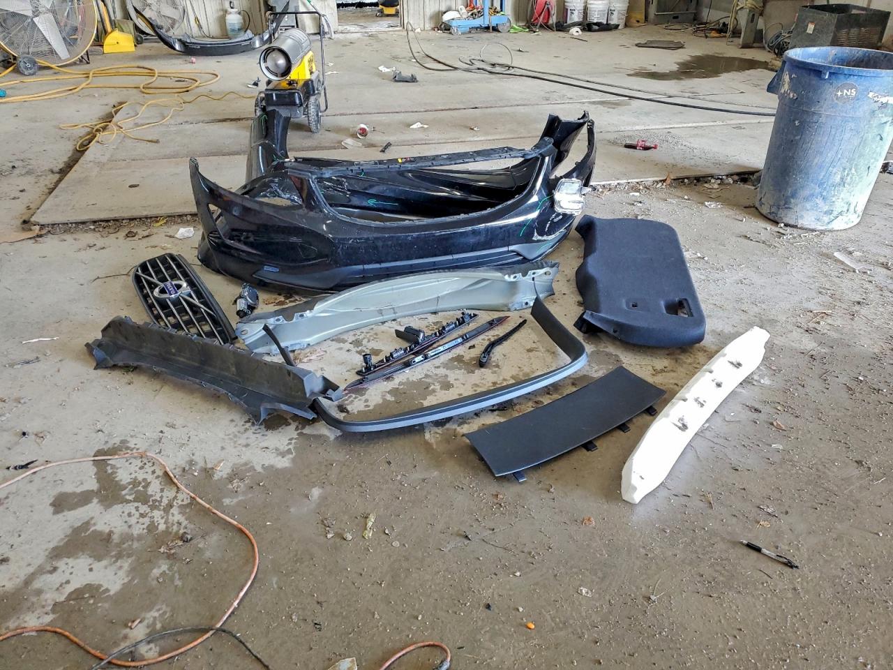 2017 Volvo Xc60 T6 Inscription VIN: YV449MRU5H2017457 Lot: 95118095