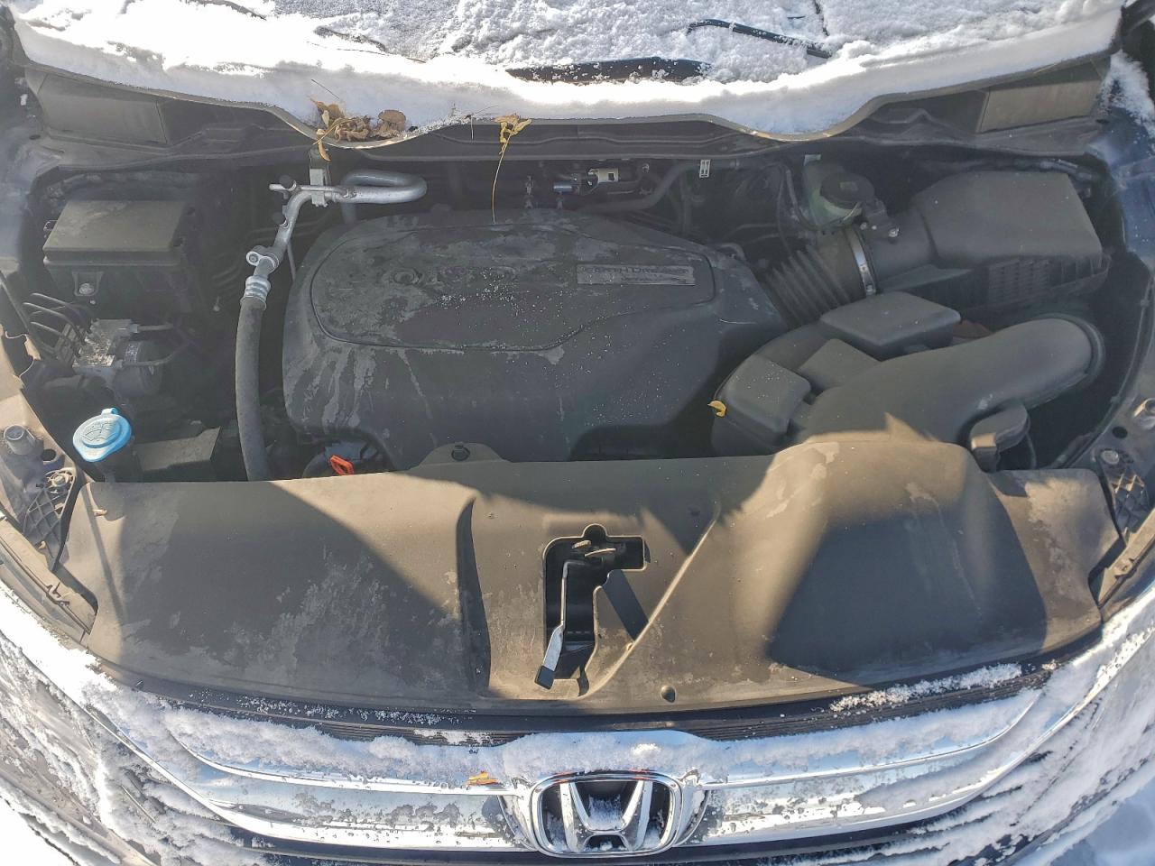 2018 Honda Odyssey Lx VIN: 5FNRL6H27JB104057 Lot: 94986605