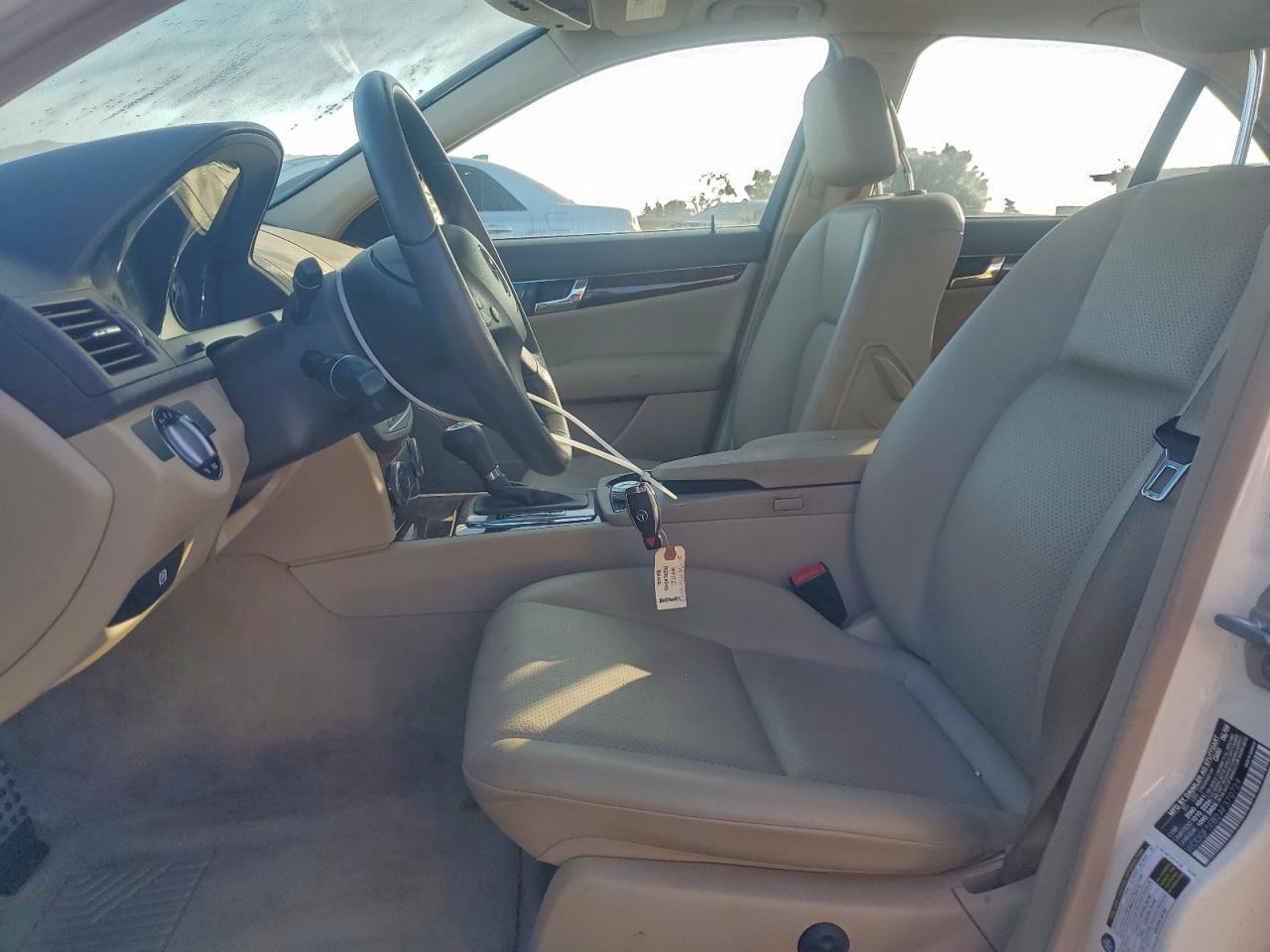 2010 Mercedes-Benz C 300 VIN: WDDGF5EB2AF370729 Lot: 94959095