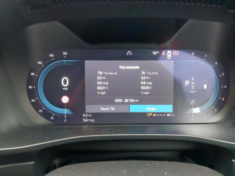 2022 VOLVO XC40 2.0 B3P PLUS DARK 5DR AUTO