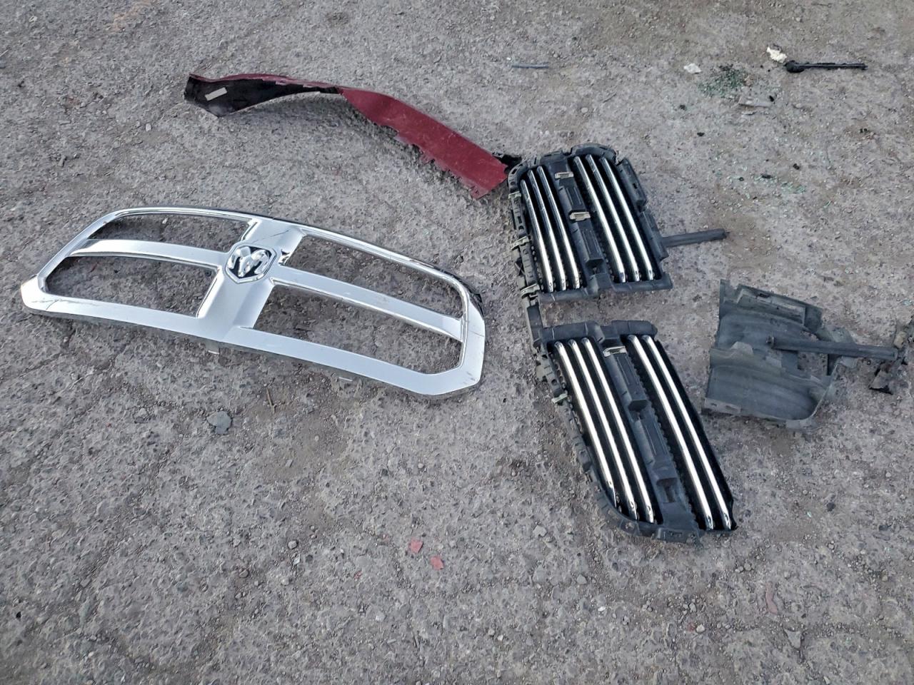 2018 Ram 1500 Slt VIN: 3C6RR7LT9JG207809 Lot: 94935035