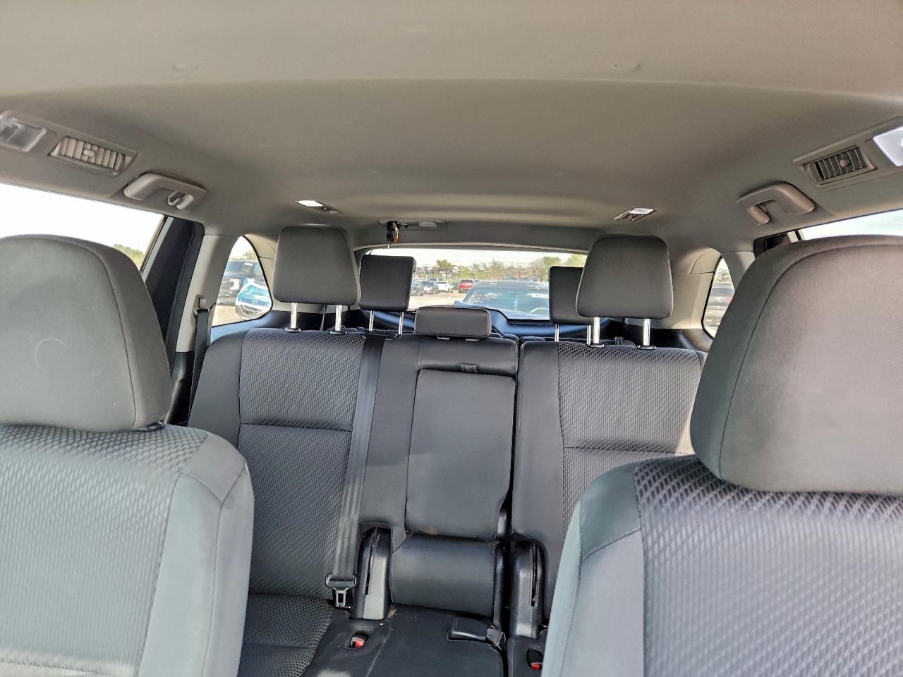 2017 Toyota Highlander Le VIN: 5TDZARFH1HS028372 Lot: 95085725