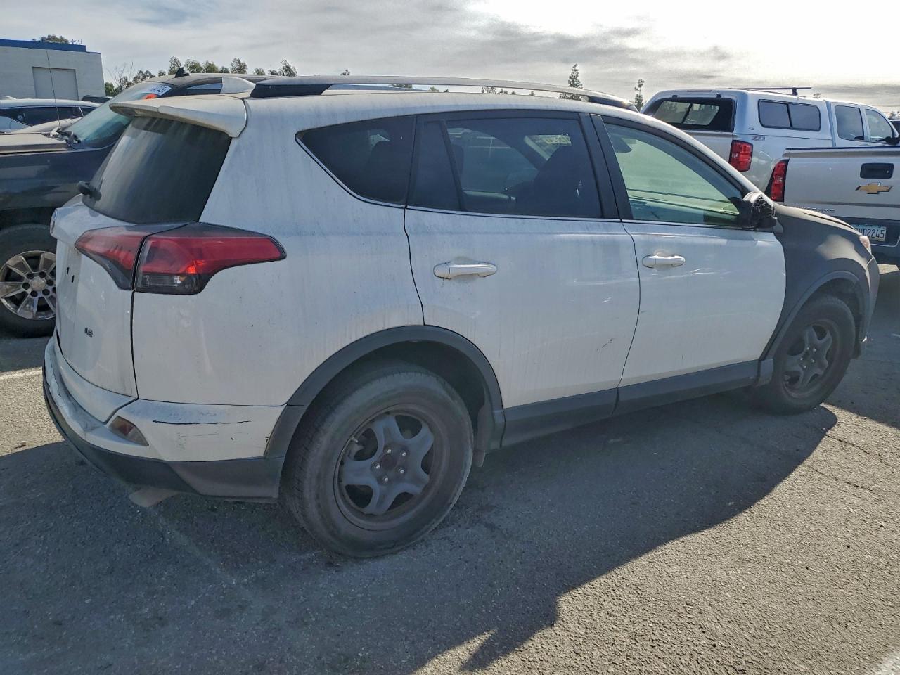 2017 Toyota Rav4 Le VIN: JTMZFREV6HJ129395 Lot: 97035865