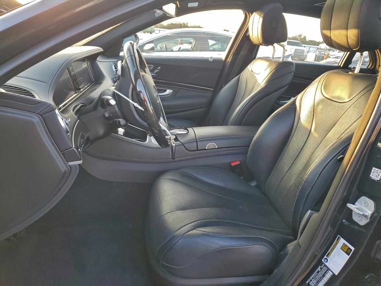 2017 Mercedes-Benz S 550 VIN: WDDUG8CB4HA300807 Lot: 95686385